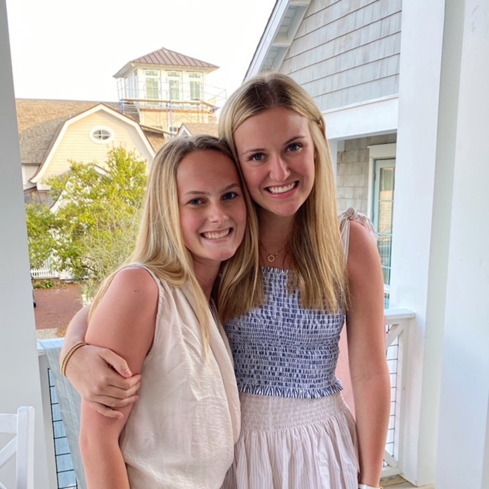 Meet your Posher, Lillie mills